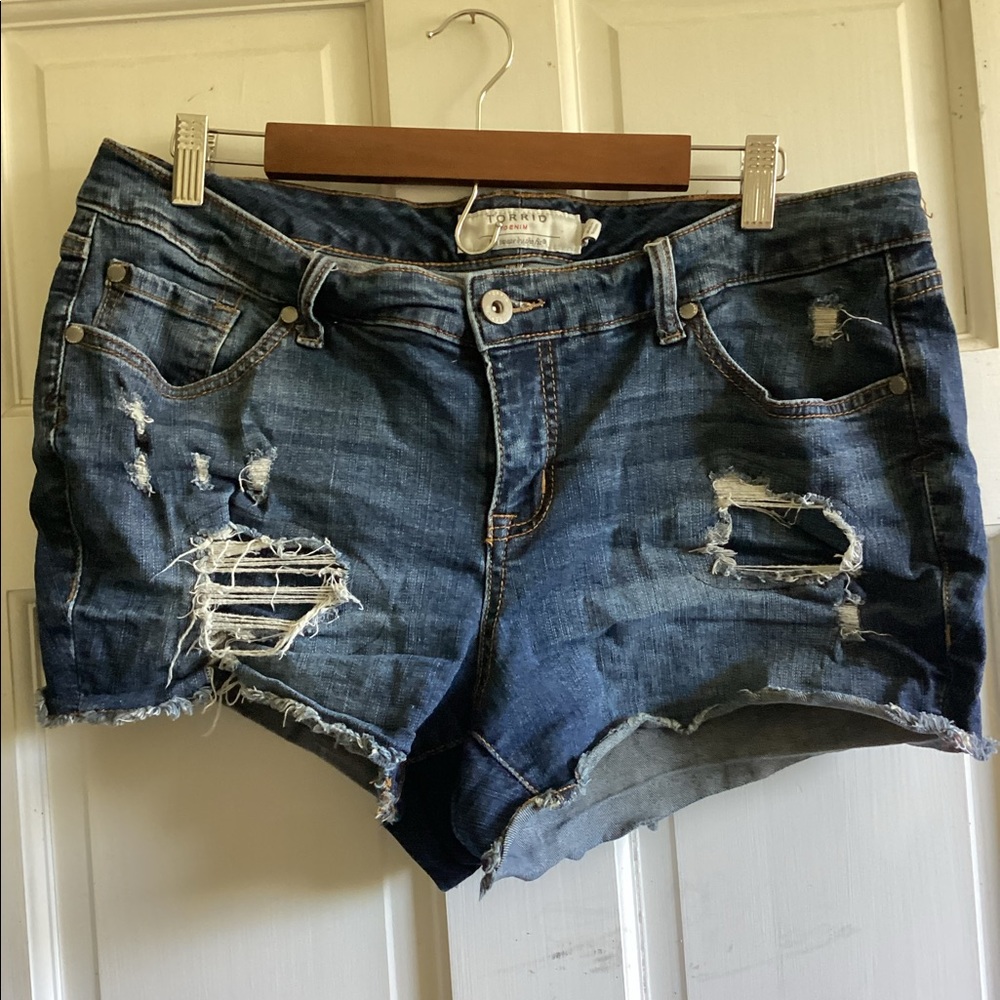 Torrid jean short